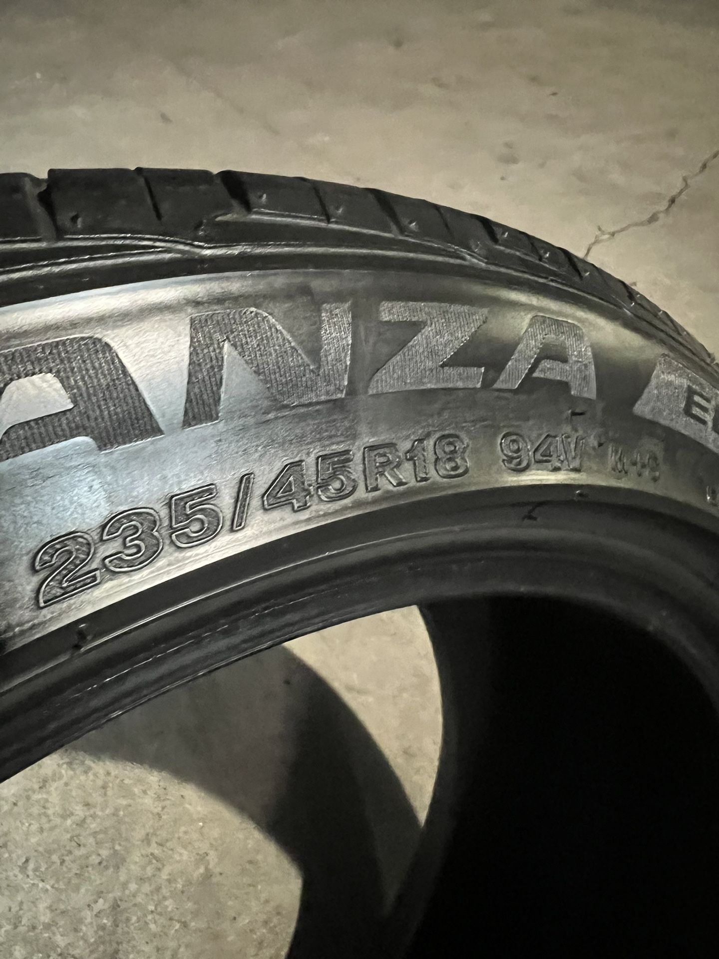 235/45/18 BRIDGESTONE USED TIRE