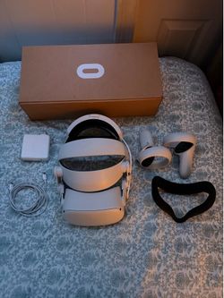 Meta Quest 2 VR Headset with Controllers