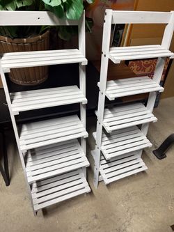2 Ladder Shelves
