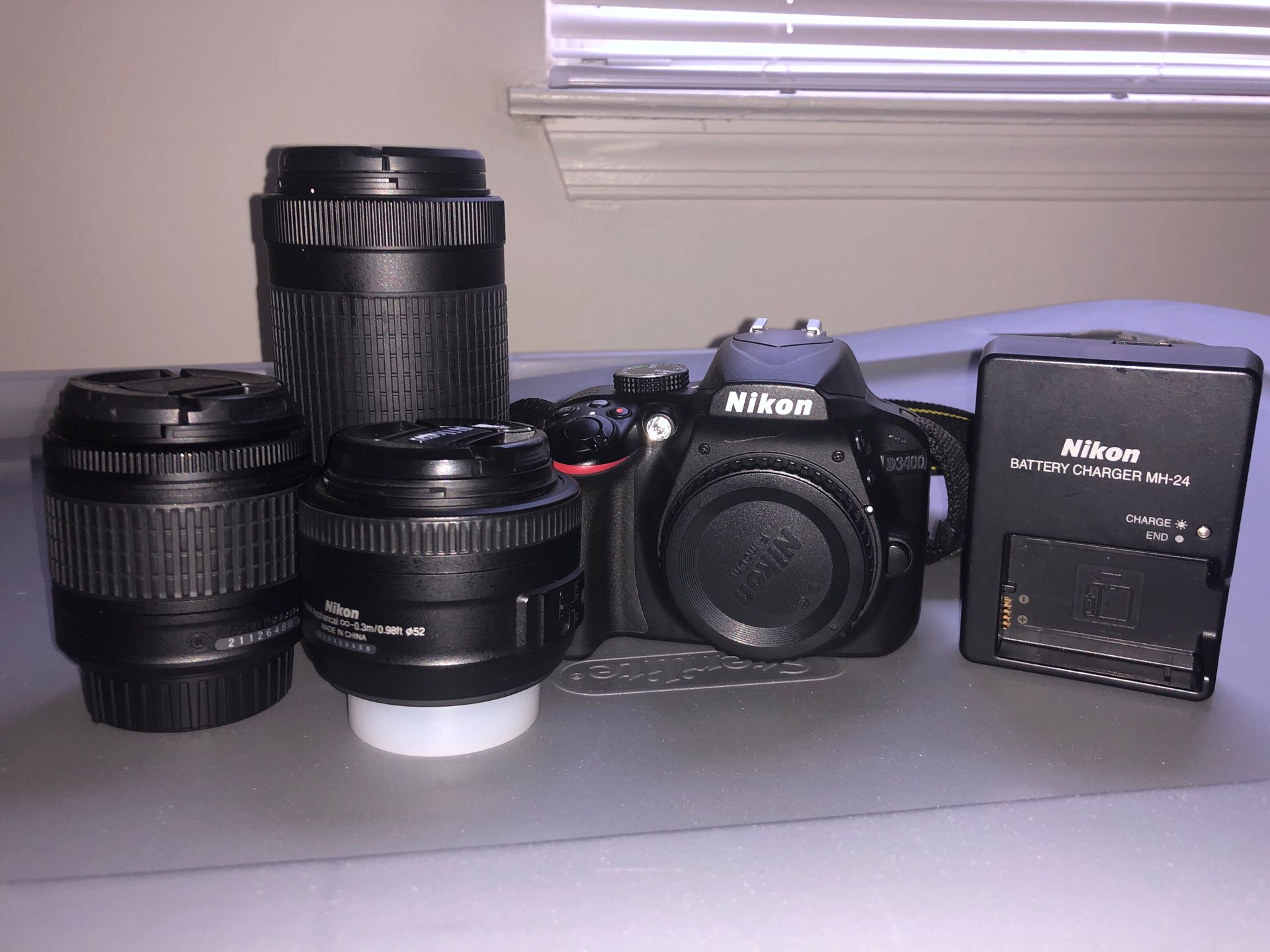Nikon D3400 w/3 Lenses (35mm, 18-55mm, & 70-200mm)