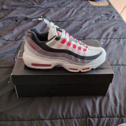 Nike Air Max 95 Qs 