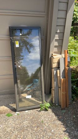 Skylight never used 24x60