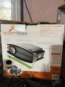 Zoom Box Projector 