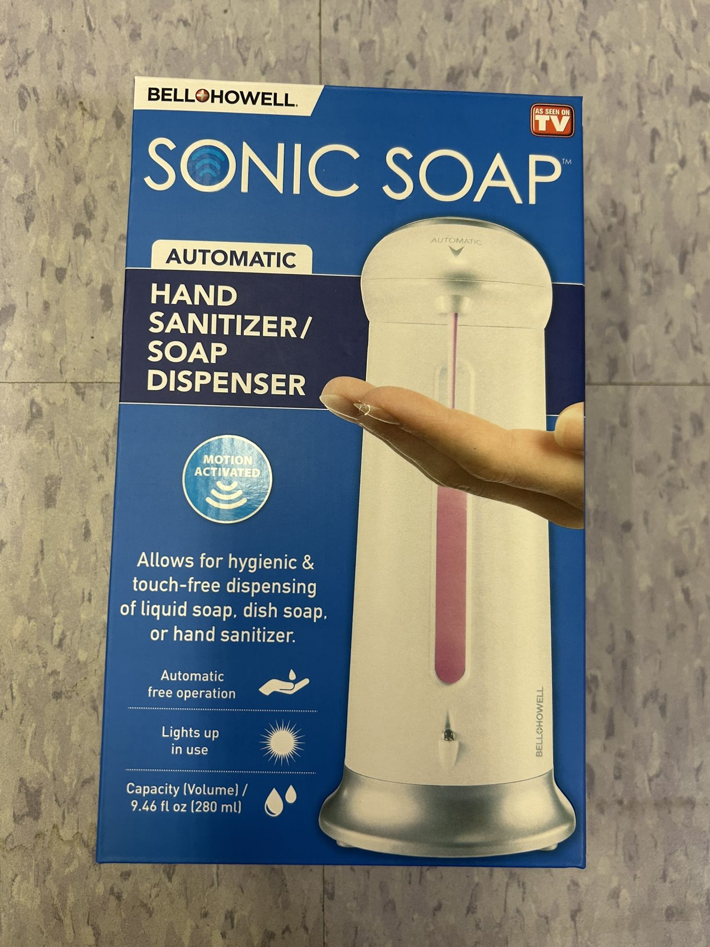 NWT hand sanitizer / soap dispenser