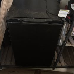 Mini fridge