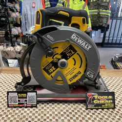 DEWALT FLEXVOLT 60V MAX Cordless Brushless 7-1/4 in. Circular Saw with Brake (Tool Only)