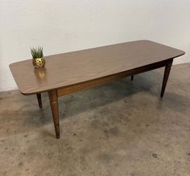 Vintage Mid-Century modern walnut coffee Table