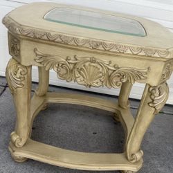 Side Tables Set Of Two $45 Pick Up Only Bonanza and Lamb 