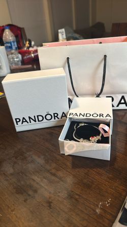 Brand New Minnie Pandora Bracelet
