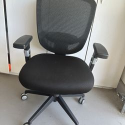 All Black Office Chair 