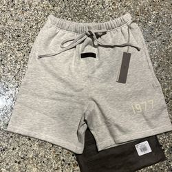 ESSENTIALS SHORTS 1977