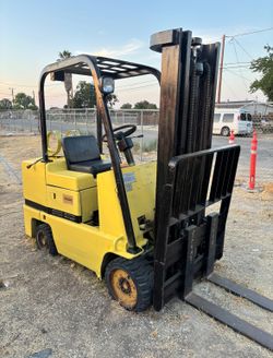 Caterpillar Forklift