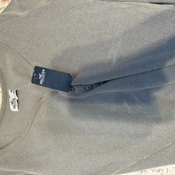 Hollister shirt 