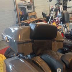 Hogworks Low Rider St Tour Pack