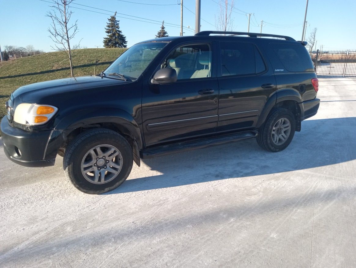 2004 Toyota Sequoia