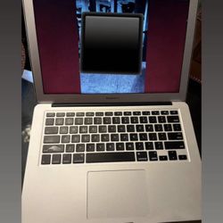 2017 Mac Book Air 13 Inch