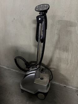 Standing Garment Steamer with Adjustable Pole