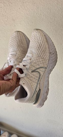 White nike reaction. Good Condition.