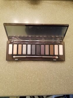 Urban Decay Naked Smoky eye shadow brand new