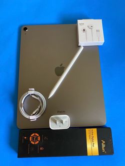 Apple IPad Air 13” (M2 chip / 2024 ) 128GB with Pen, keyboard & Accessories (100% battery) + warranty apple care +