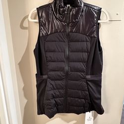 Lululemon Women’s Down For It All Vest Shine, Black, Size 10