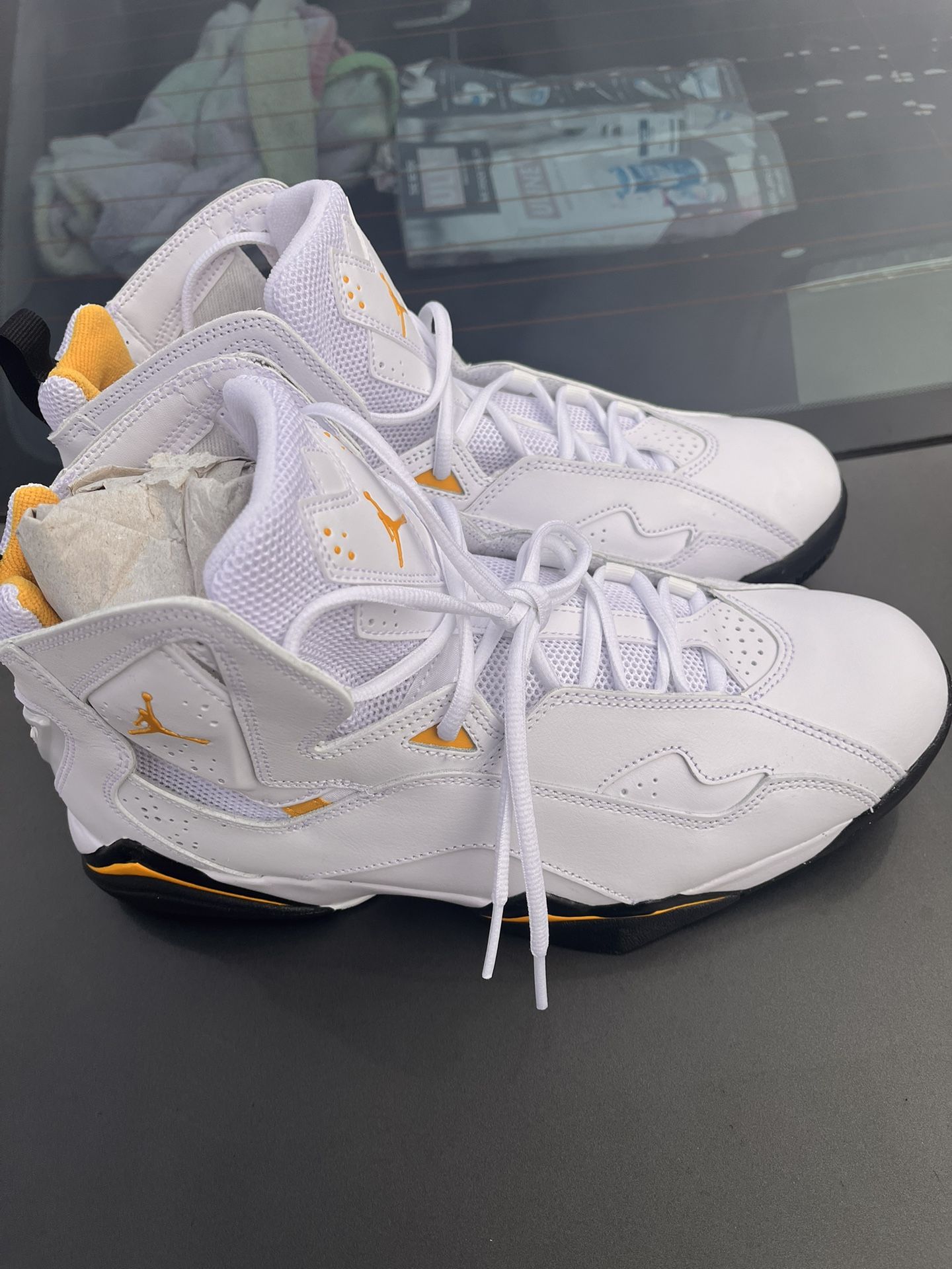 Never Worn Jordan Flights