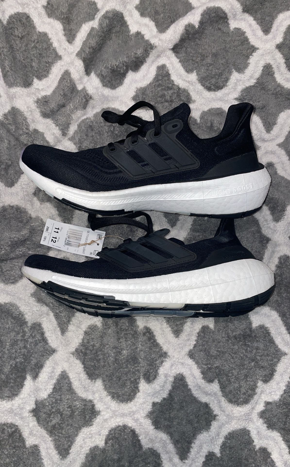 Black/White Adidas UltraBoost Men’s 11