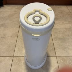 Ubbi Diaper Pail 