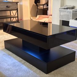 Black shiny coffee table/LED Lights!