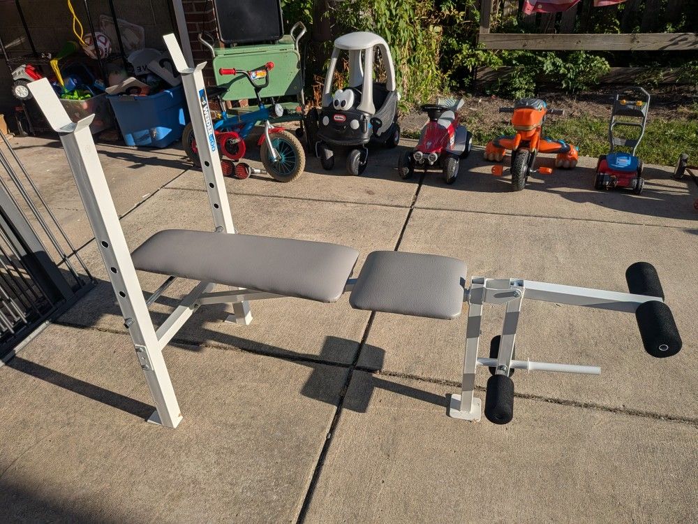 Brand New Weider 500 Weight Bench