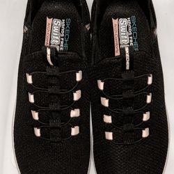 NEW Skechers Women’s Ladies Shoes Size 9