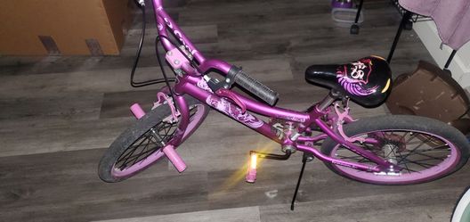 Girls bike