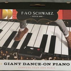 FAO Schwarz Giant Dance Piano