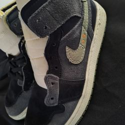 Jordan 1 Size 6.5 Y
