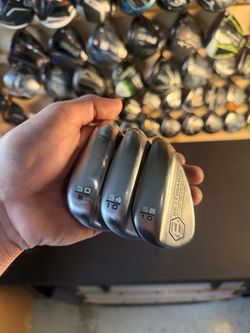 Golf wedge set