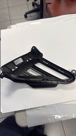 Kia/ Hyundai right fog light cover