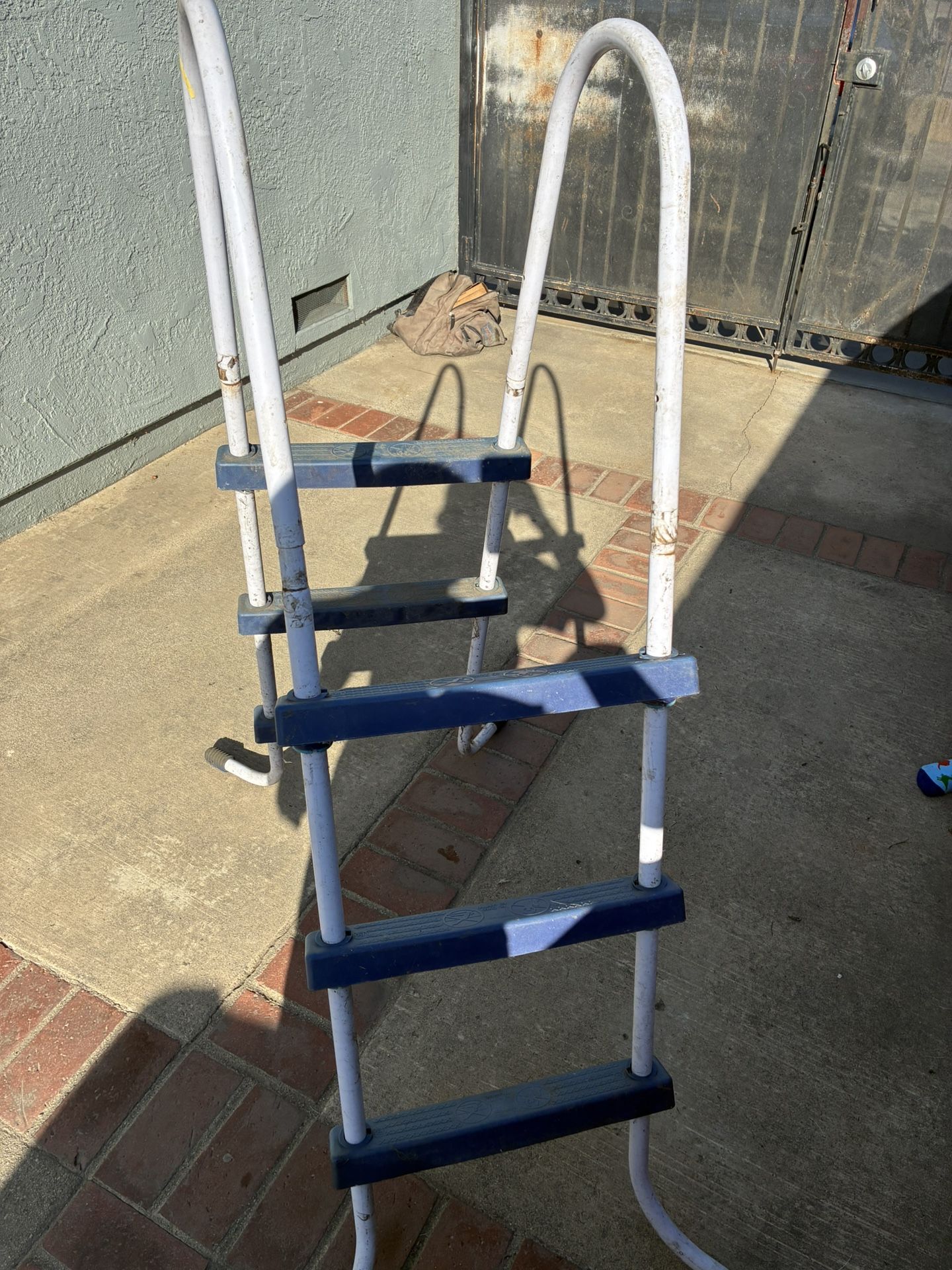 pool ladder