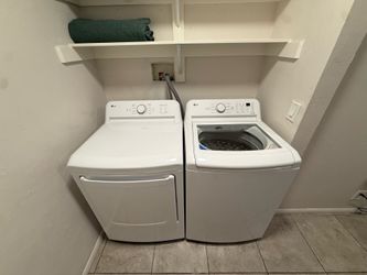 LG WASHER & DRYER SET