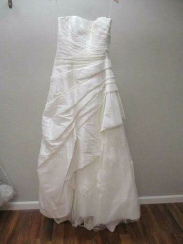 San Patrick 1964 Off white Bridal Dress Wedding Gown size 8 style Rangoon