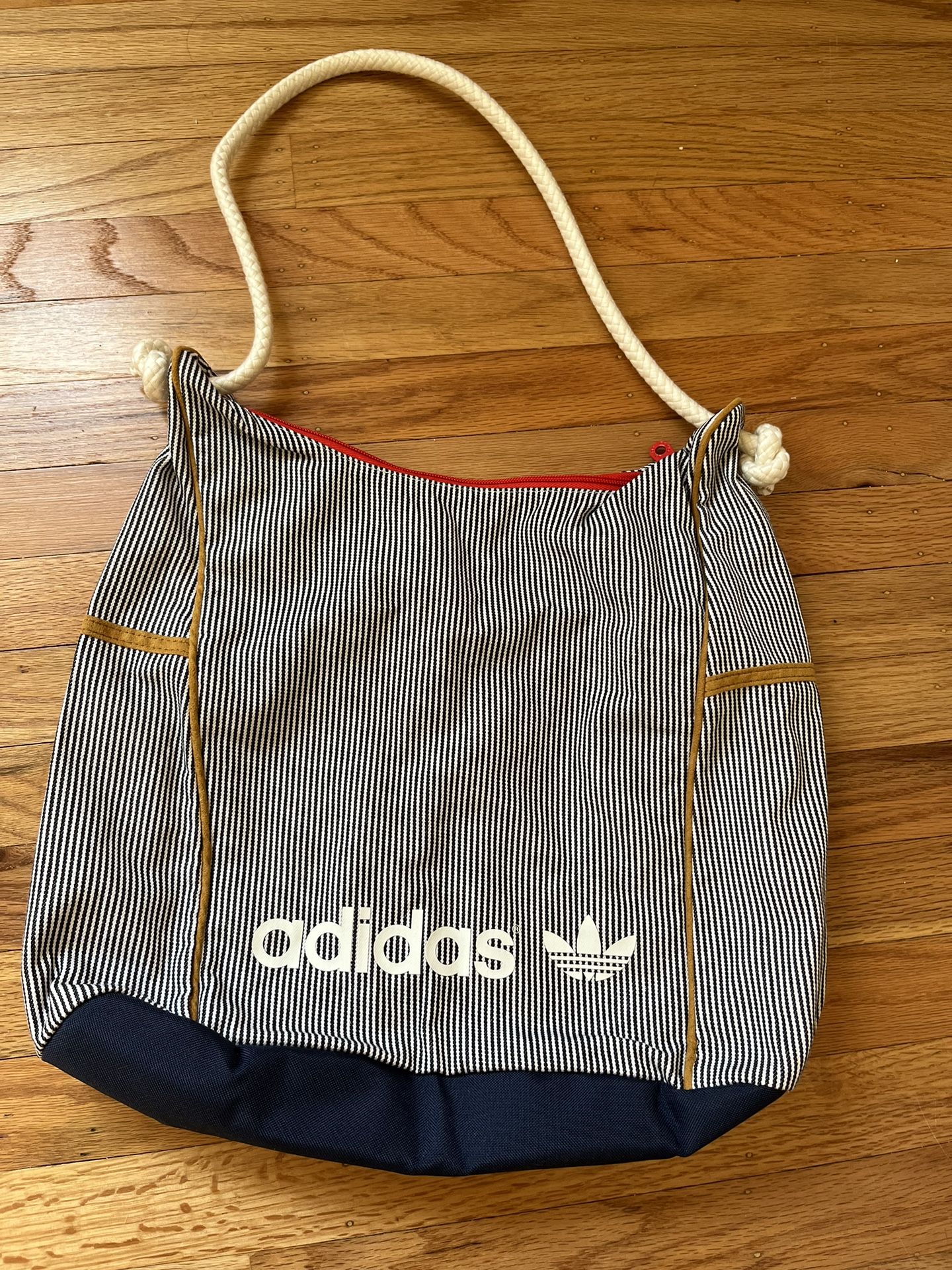 NEW Adidas originals women’s shoulder bag