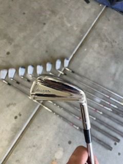 Classic Hogan Golf Clubs – Well Maintained Vintage Set