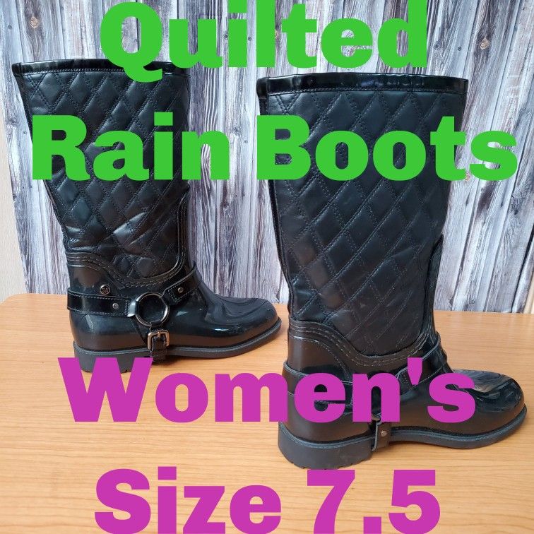 Stuart Weitzman Womens 38 U.S. 7.5 Rain Boots Black Quilted Rubber Harness Biker