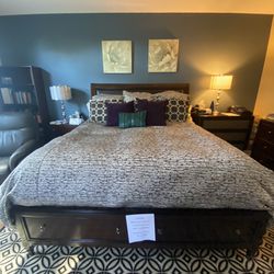 Bassett 4 Piece Standard King Bedroom Set With Mattress