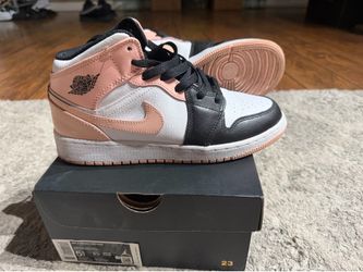 Jordan 1s mid Youth
