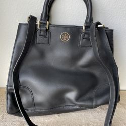 Tory Burch Robinson Triangle Tote Bag - Black Color