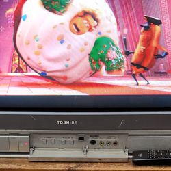 26" CRT HDTV Flat THEATERWIDE Screen color television model 2005