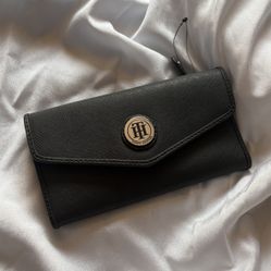 New Tommy Hilfiger Black Wallet 🖤