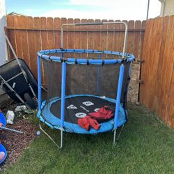 55” Trampoline With Enclosure 