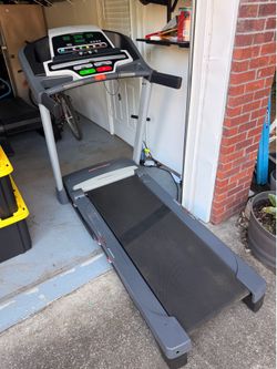 Treadmill $125 - Pick Up Only - Mableton, GA