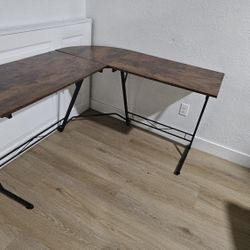 Awesome Folding Corner Desk – Rustic Brown & Black, Folds Easy – $65 Deal! (Sacramento Pickup)